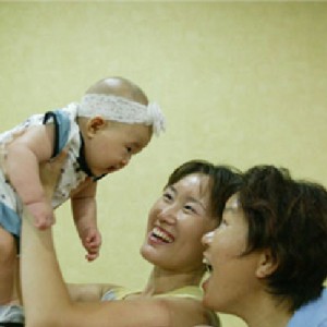 首爾市孕婦‧嬰幼兒家庭訪問健康管理事業 開辦三個月以來廣獲好評
