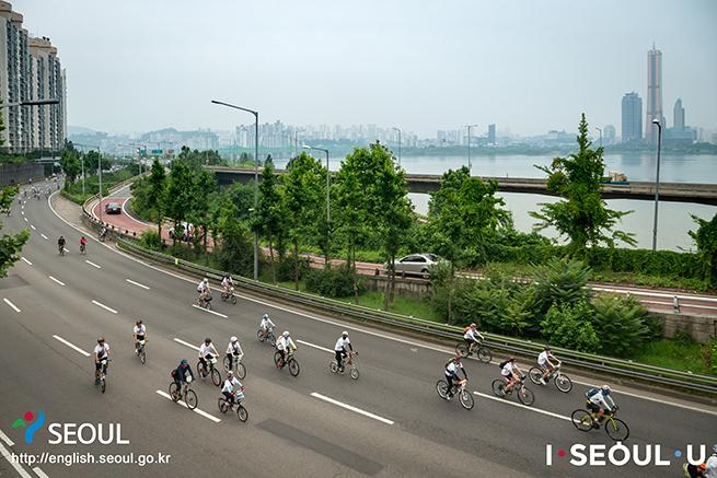 首爾自行車大遊行