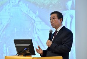 朴元淳市長成為首位前往北京大學演講的首爾市長