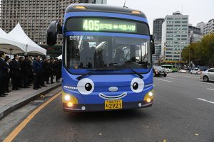 迎接跨年，首爾市88條公車路線延後收班