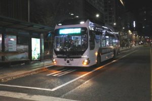 首爾市於12月4日開始營運首輛自動駕駛的深夜公車