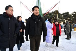 訪問浪漫漢江聖誕市集與漢江雪橇場-1