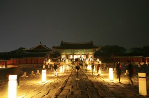 享受昌慶宮的夜晚